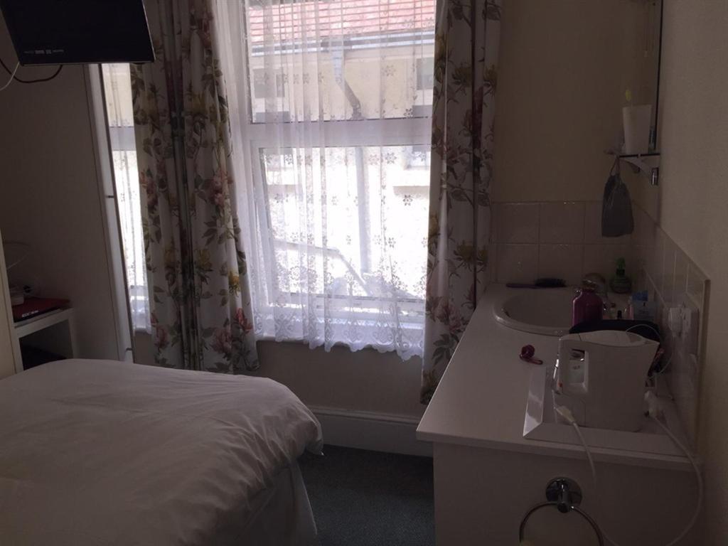 Kenmore Guest House รัสติงตัน ห้อง รูปภาพ