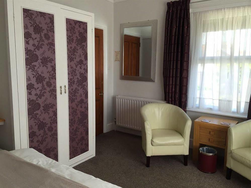 Kenmore Guest House รัสติงตัน ภายนอก รูปภาพ