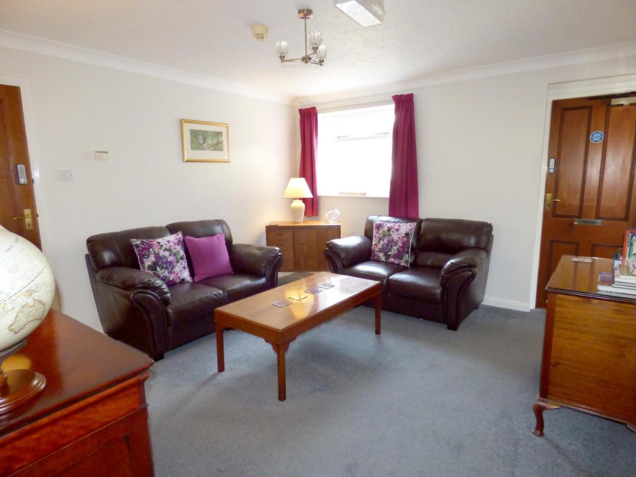 Kenmore Guest House รัสติงตัน ภายนอก รูปภาพ